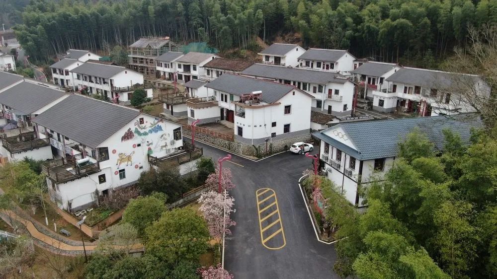 江西資溪縣烏石鎮(zhèn)新月畬族村景象。新華社記者 彭昭之 攝
